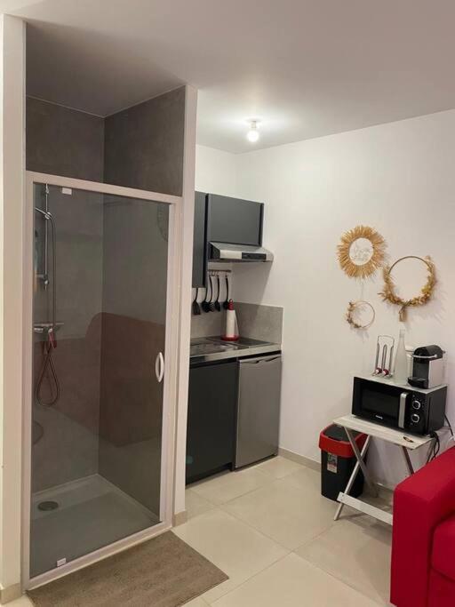 Studio Neuf Avec Acces Piscine Valergues Exterior foto